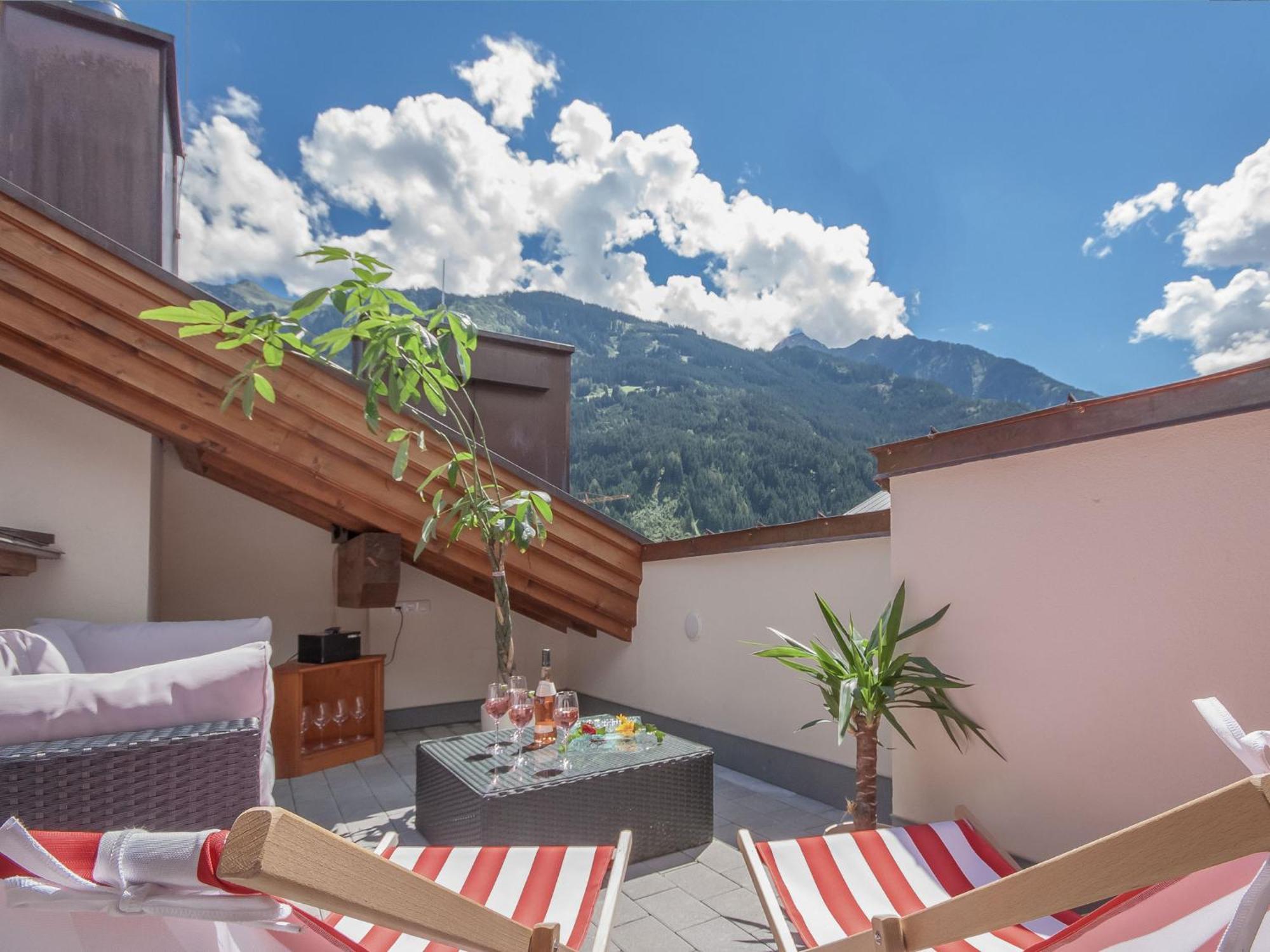 Apart Central - Premium Mountain&Garden Mayrhofen Ruang foto