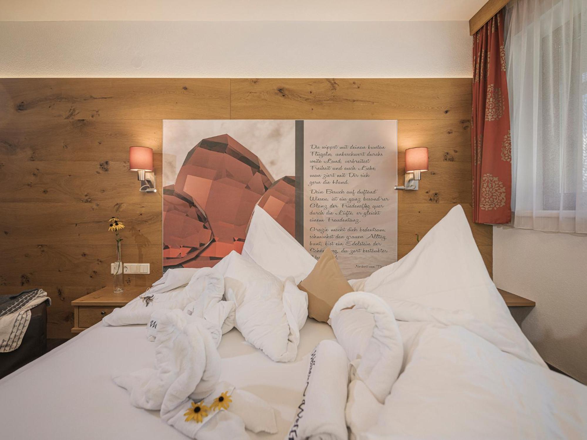 Apart Central - Premium Mountain&Garden Mayrhofen Bagian luar foto
