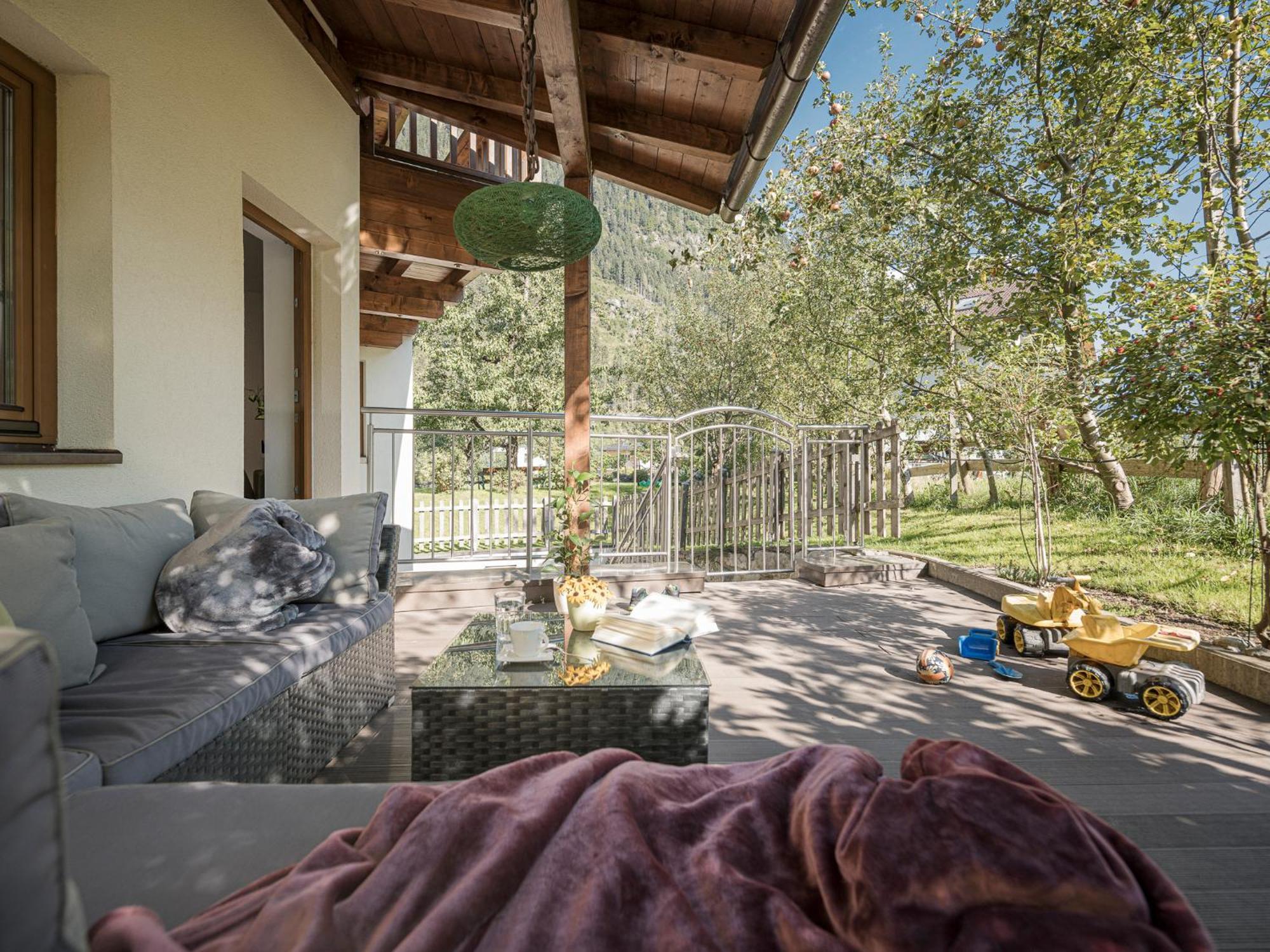 Apart Central - Premium Mountain&Garden Mayrhofen Ruang foto